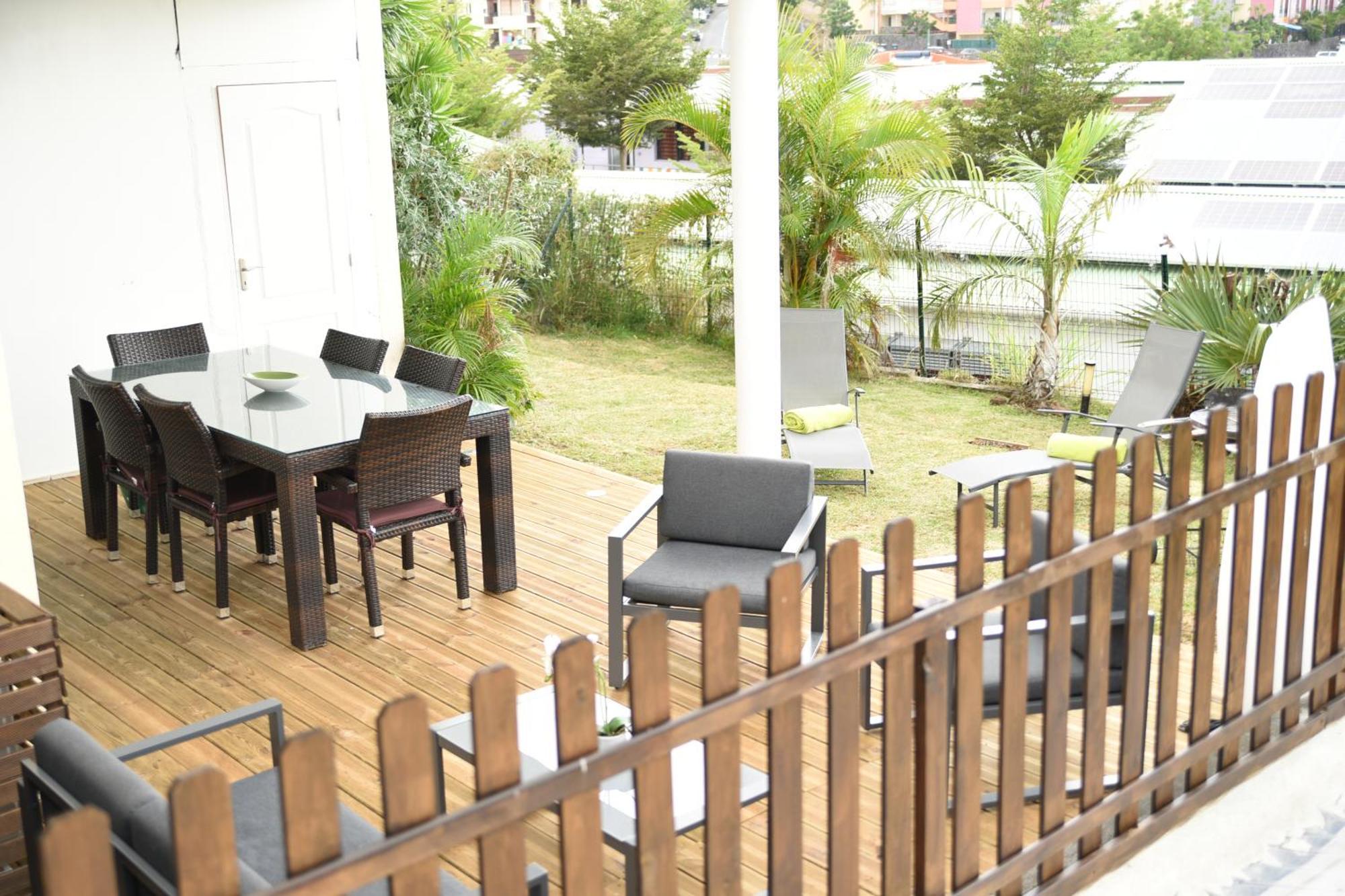 T2 avec jardin, piscine, vue mer à Saint-Gilles-les-Bains Extérieur photo