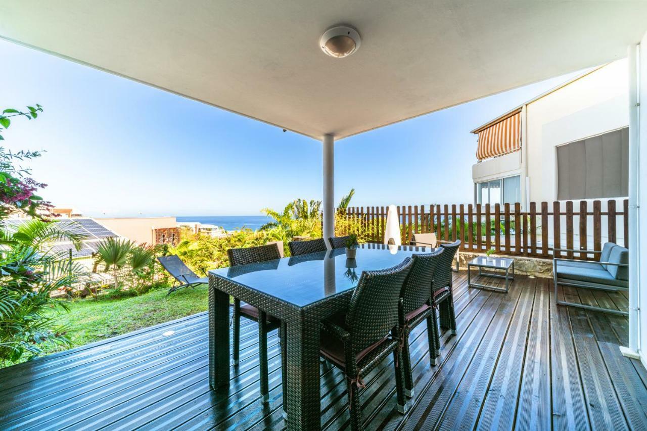 T2 avec jardin, piscine, vue mer à Saint-Gilles-les-Bains Extérieur photo