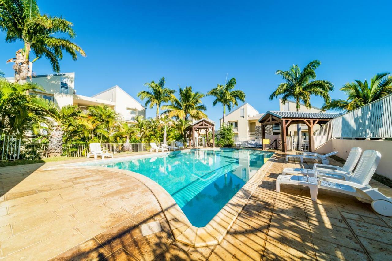 T2 avec jardin, piscine, vue mer à Saint-Gilles-les-Bains Extérieur photo
